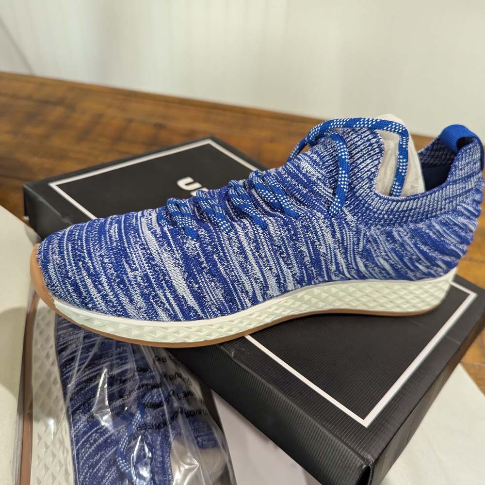 Urban By J/slides Women's Blue and White Knit Sneakers